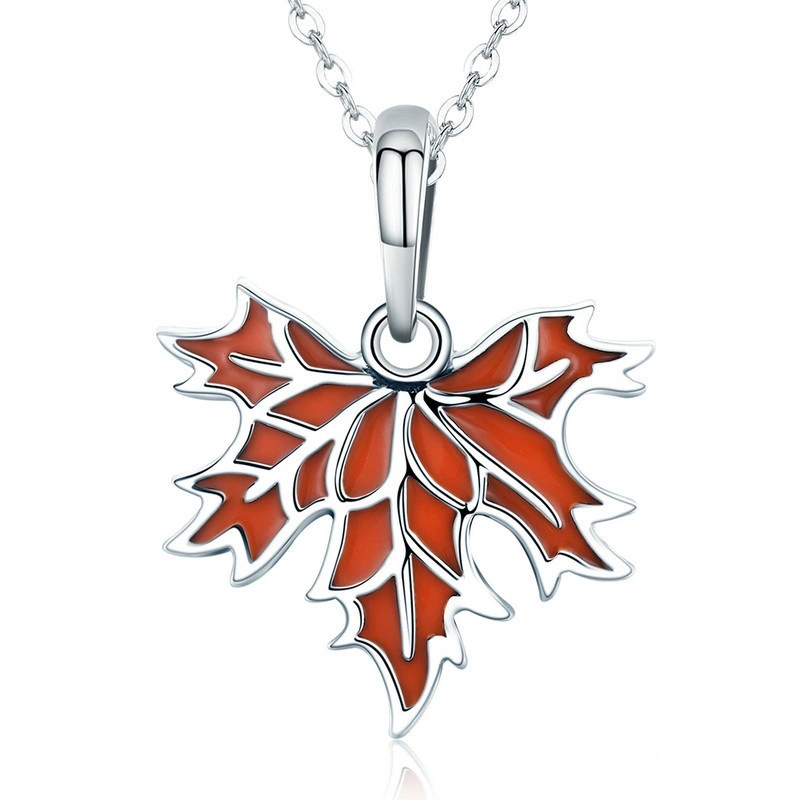 Pendentif feuille d'érable