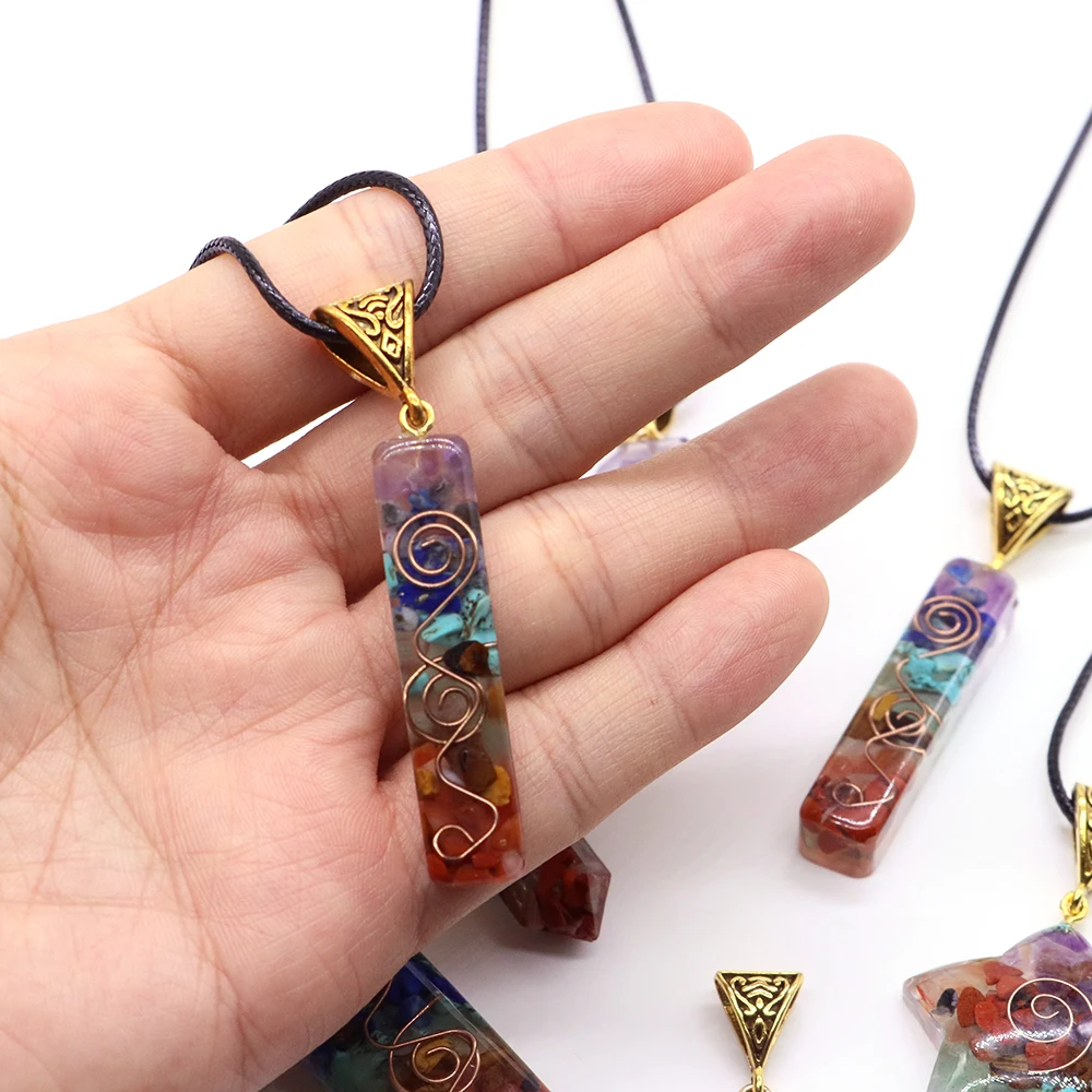 Pendentif 7 chakras main