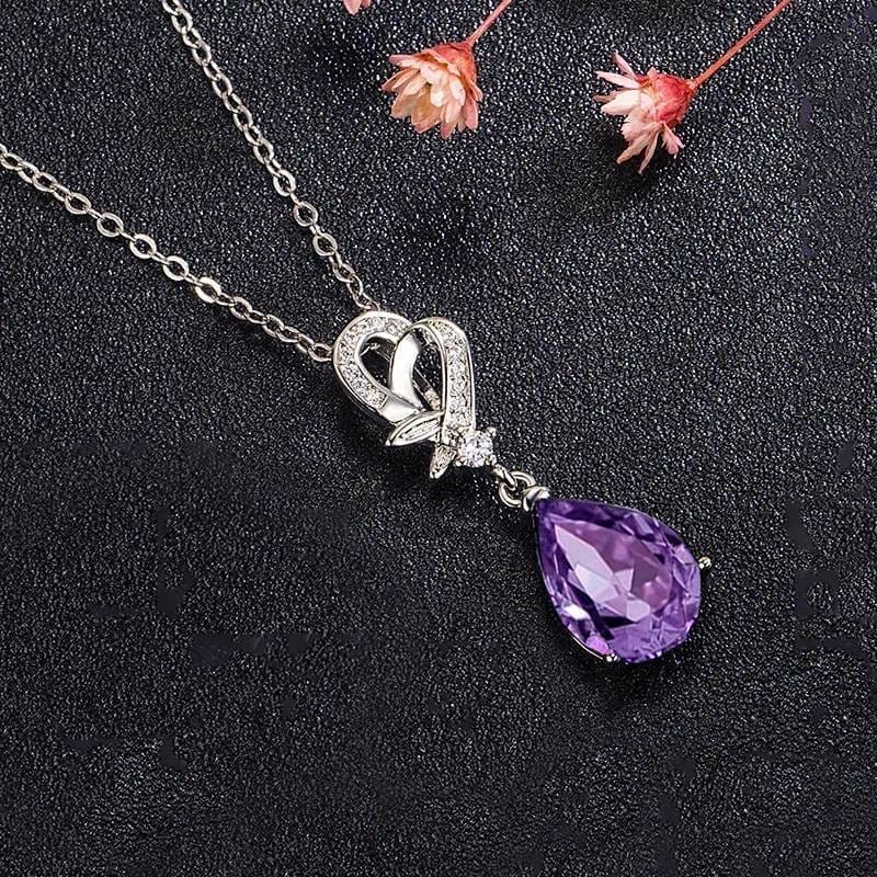 Pendentif amethyste argent fond noir