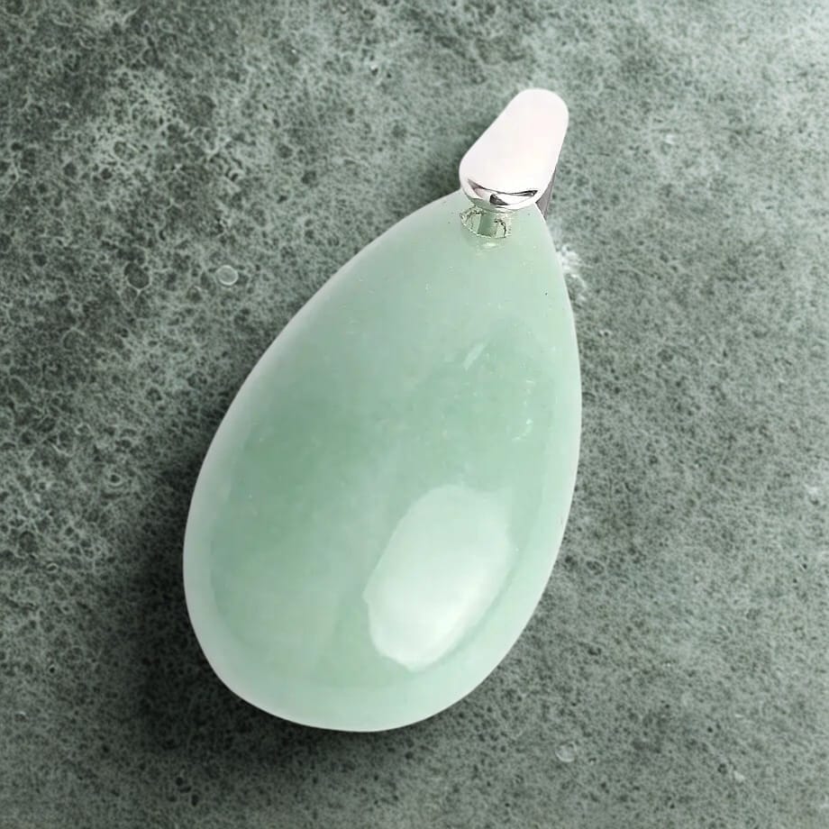 Pendentif pierre verte