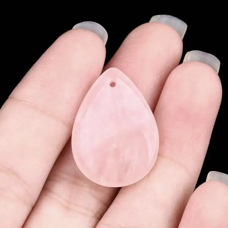 Pendentif quartz rose goutte main
